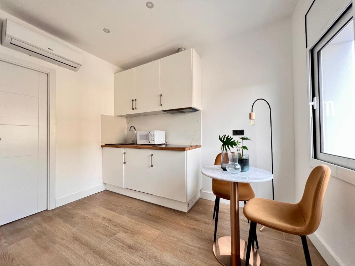 Crysoyle Apartment Barcelona Next To Camp Nou L'Hospitalet de Llobregat Exterior photo
